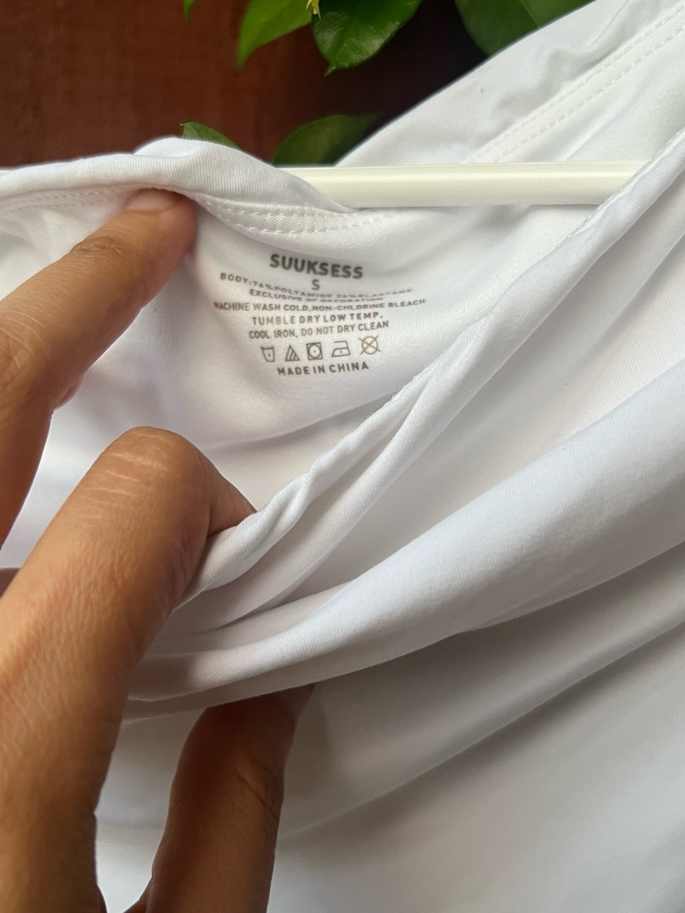 Amazon Essentials One-Shoulder Ruched White Tank Top - Picture 5 of 5